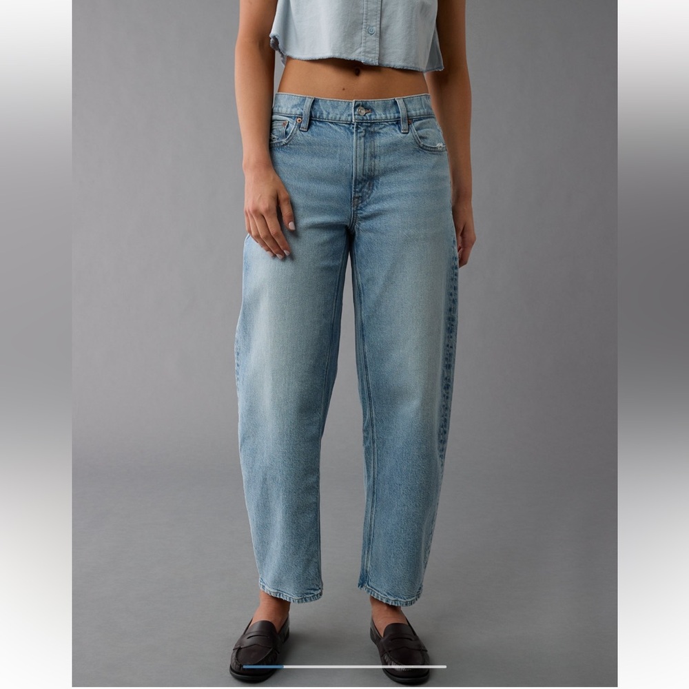 AE Stretch Barrel Jean - Light Wash